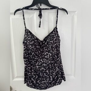 Merona women’s swim tankini, adjustable strap and built-in bra